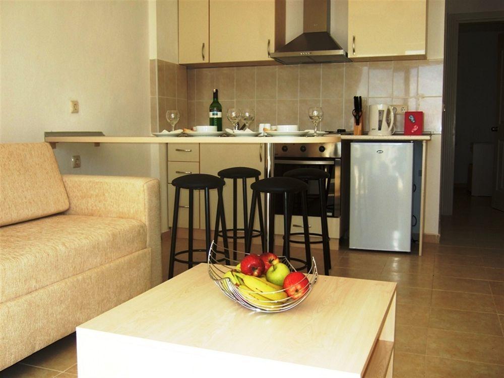Flip Flops Meltemi Apartments Milas Екстер'єр фото